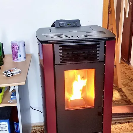 Cozy House In With Garden *